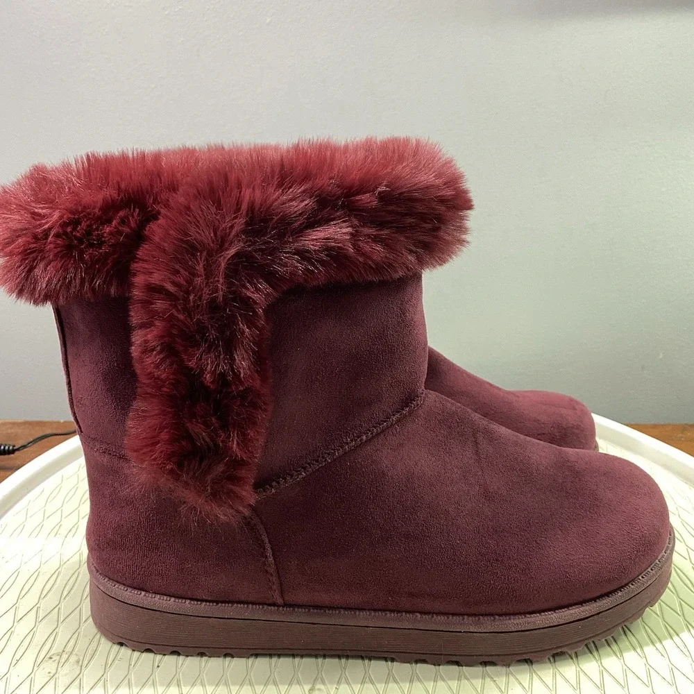SO Paulina Women's Size 9M Faux Fur Winter Boots -‎ Burgundy Wine NWOB
